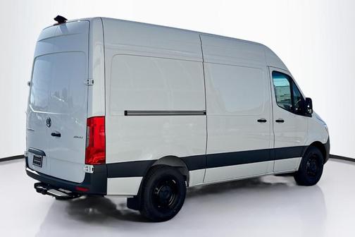 2025 Mercedes-Benz Sprinter 2500 Standard Roof