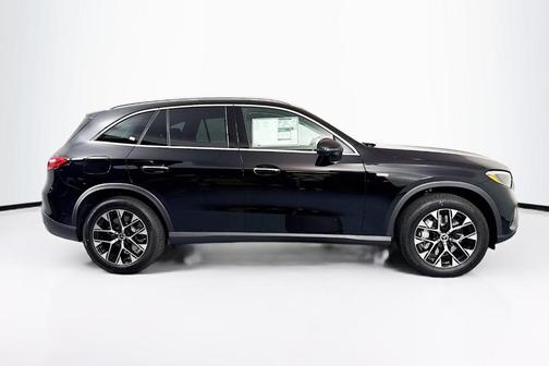 2025 Mercedes-Benz GLC 350e Base 4MATIC