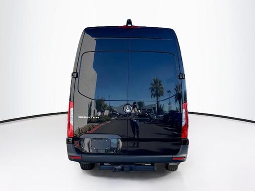 2024 Mercedes-Benz eSprinter 2500 170 WB High Roof Cargo