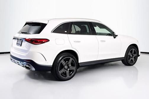 2025 Mercedes-Benz GLC 300 Base