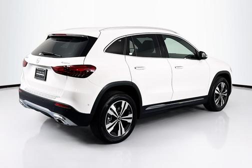 2025 Mercedes-Benz GLA 250 Base 4MATIC