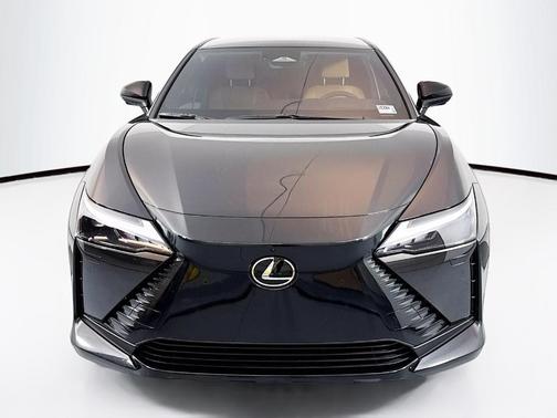 2023 Lexus RZ 450e Luxury