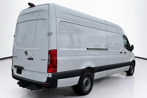 2025 Mercedes-Benz Sprinter 2500 High Roof