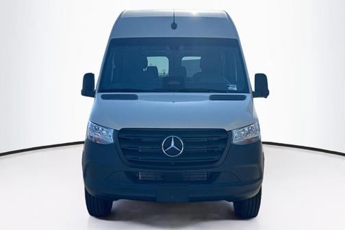 2026 Mercedes-Benz Sprinter 2500 144 WB Standard Roof Crew