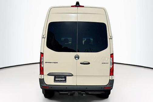 2026 Mercedes-Benz Sprinter 2500 144 WB Standard Roof Crew