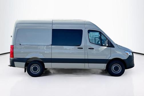2026 Mercedes-Benz Sprinter 2500 144 WB Standard Roof Crew