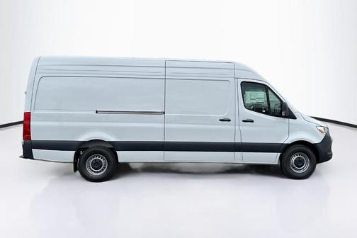 2025 Mercedes-Benz Sprinter 2500 High Roof