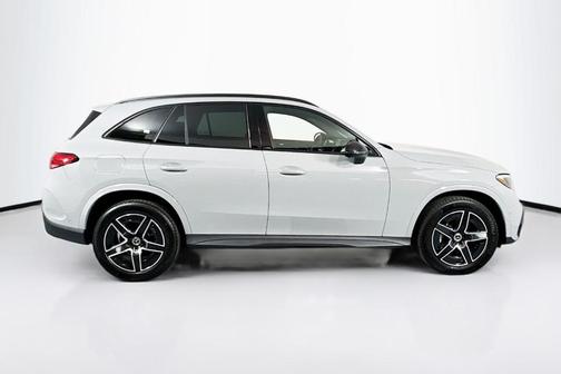 2025 Mercedes-Benz GLC 300 Base 4MATIC