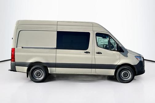2026 Mercedes-Benz Sprinter 2500 144 WB Standard Roof Crew