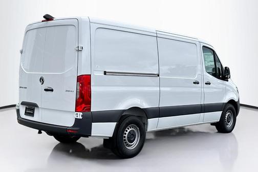 2025 Mercedes-Benz Sprinter 2500 Standard Roof