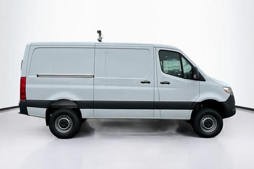 2025 Mercedes-Benz Sprinter 2500 Standard Roof