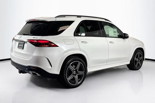 Moonlight White 2026 Mercedes-Benz GLE 450 4MATIC