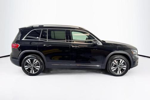 Midnight Black 2026 Mercedes-Benz GLB 250 Base