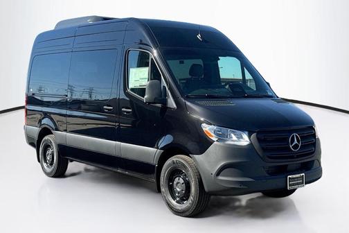 2025 Mercedes-Benz Sprinter 2500 144 WB Standard Roof Passenger