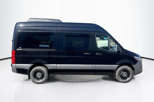 2025 Mercedes-Benz Sprinter 2500 144 WB Standard Roof Passenger