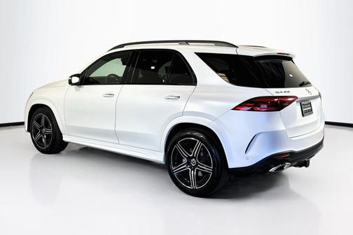 Moonlight White 2026 Mercedes-Benz GLE 450 4MATIC