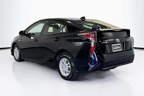 2018 Toyota Prius Three Touring