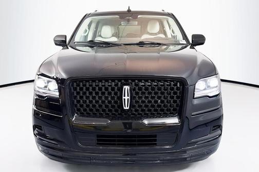 2023 Lincoln Navigator L Black Label