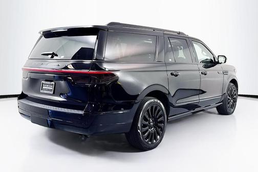 2023 Lincoln Navigator L Black Label