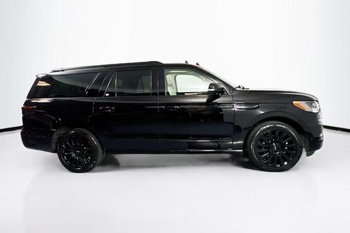 2023 Lincoln Navigator L Black Label