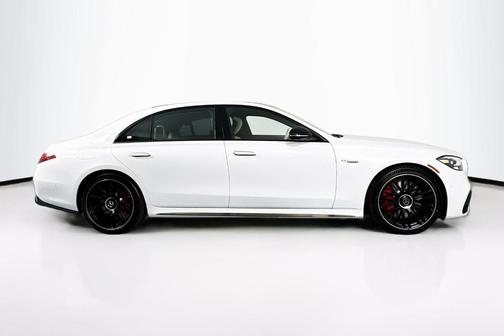 2025 Mercedes-Benz AMG S 63 E Base