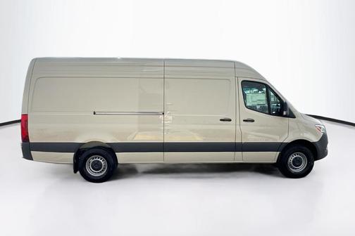 2025 Mercedes-Benz Sprinter 2500 High Roof