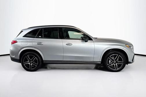 2026 Mercedes-Benz GLC 300 Base