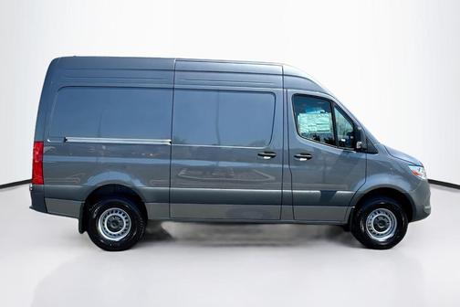 2025 Mercedes-Benz Sprinter 2500 Standard Roof