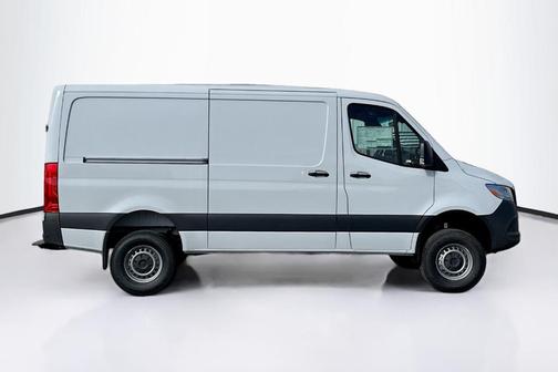 2026 Mercedes-Benz Sprinter 2500 Standard Roof