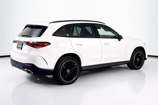 2025 Mercedes-Benz GLC 300 Base 4MATIC