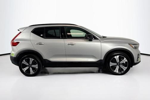 2023 Volvo XC40 Recharge Pure Electric Twin Plus