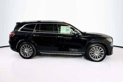 2026 Mercedes-Benz GLS 580 Base 4MATIC