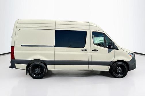 2025 Mercedes-Benz Sprinter 2500 Standard Roof