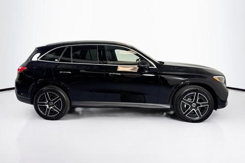 2026 Mercedes-Benz GLC 300 Base