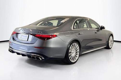 2025 Mercedes-Benz AMG S 63 E Base