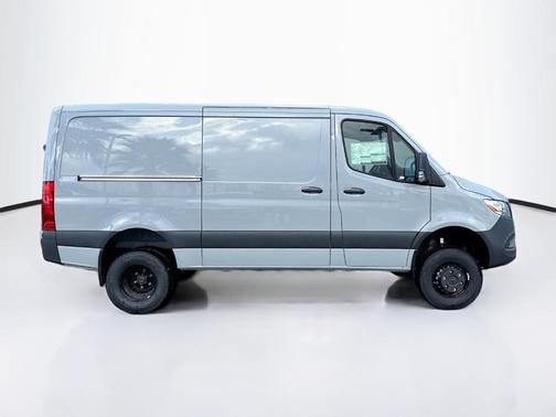 2025 Mercedes-Benz Sprinter 3500XD Standard Roof