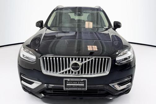 2025 Volvo XC90 B6 AWD Plus 7-Seater