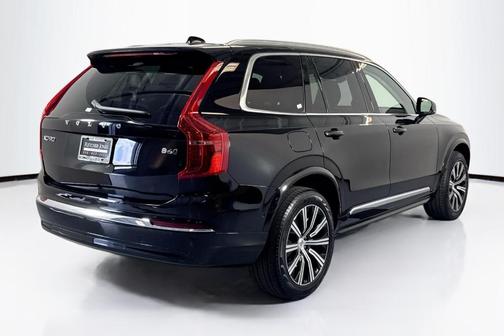 2025 Volvo XC90 B6 AWD Plus 7-Seater