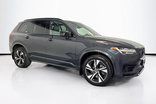 2021 Volvo XC90 Recharge Plug-In Hybrid T8 R-Design 7 Passenger
