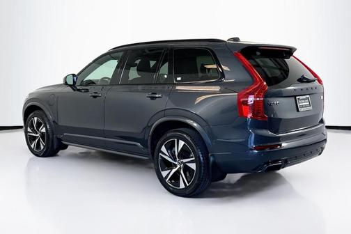 2021 Volvo XC90 Recharge Plug-In Hybrid T8 R-Design 7 Passenger