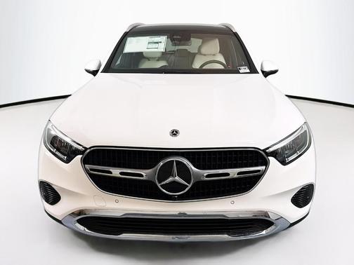 2025 Mercedes-Benz GLC 300 Base