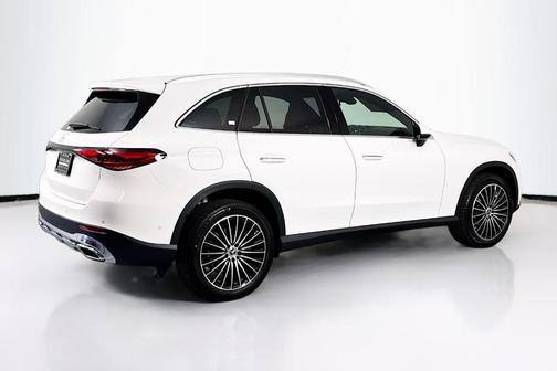 2025 Mercedes-Benz GLC 300 Base