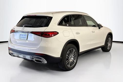 2026 Mercedes-Benz GLC 300 Base