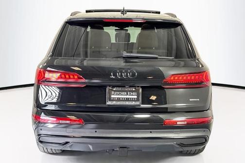 2023 Audi Q7 45 Premium Plus