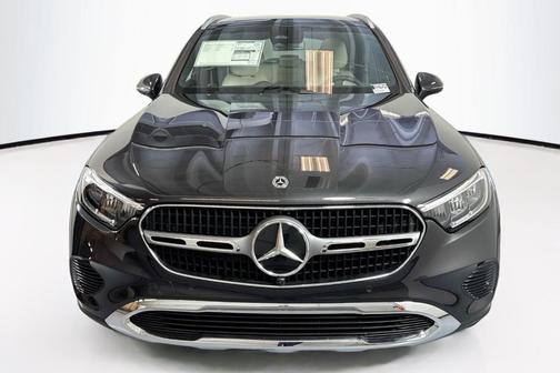 2026 Mercedes-Benz GLC 300 Base