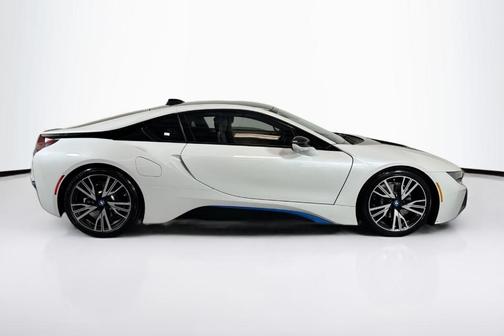 2015 BMW i8 Base