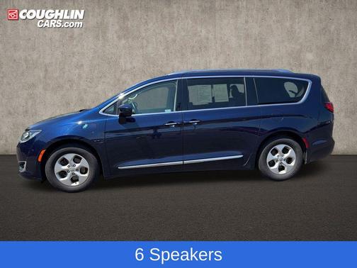 Jazz Blue Pearlcoat 2018 Chrysler Pacifica Hybrid Touring L