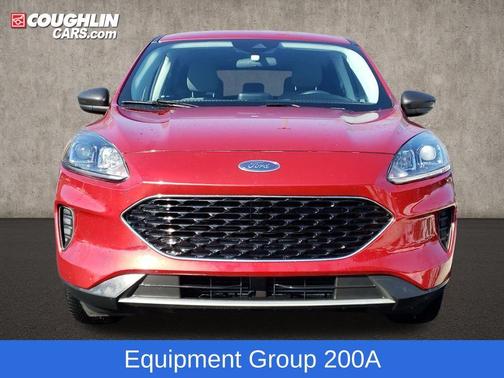 Red Metallic 2022 Ford Escape SE
