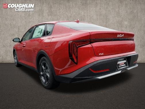 2025 Kia K4 LXS