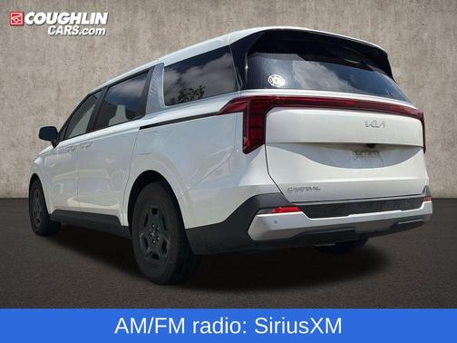 Snow White Pearl 2025 Kia Carnival LXS